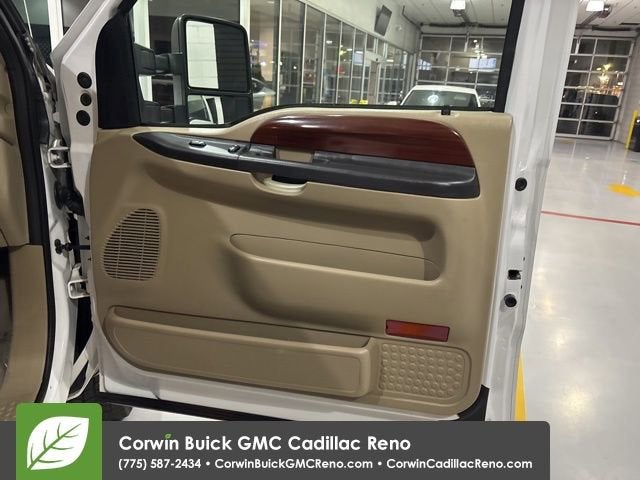 2005 Ford Super Duty F-350 SRW XL