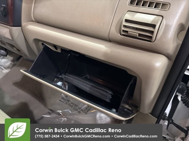 2005 Ford Super Duty F-350 SRW XL