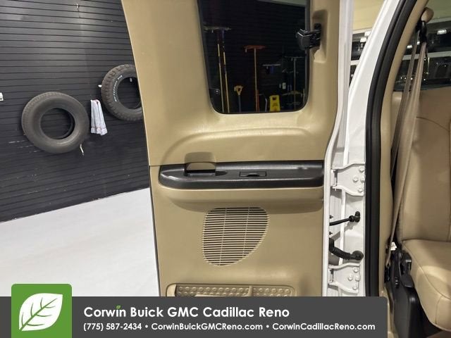 2005 Ford Super Duty F-350 SRW XL