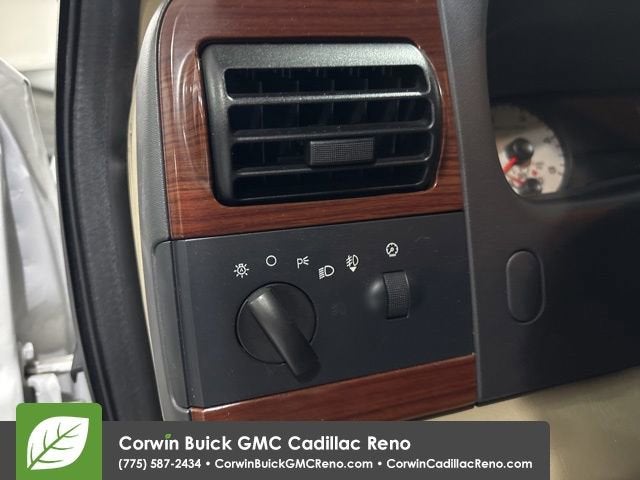 2005 Ford Super Duty F-350 SRW XL