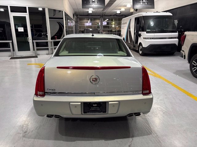 2006 Cadillac Deville w/1SD