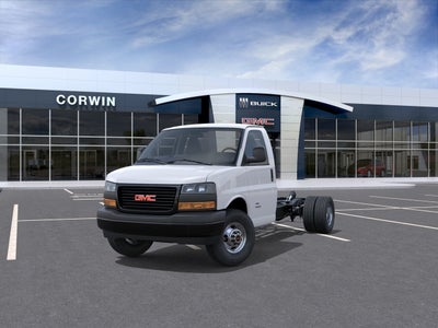2026 GMC Savana Cutaway 3500 1WT