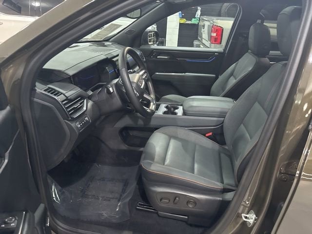 2024 GMC Acadia AT4