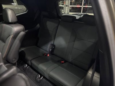 2024 GMC Acadia AT4