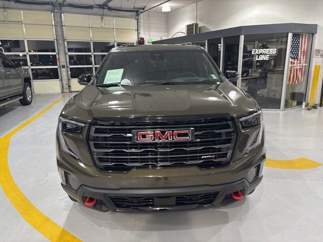 2024 GMC Acadia AT4