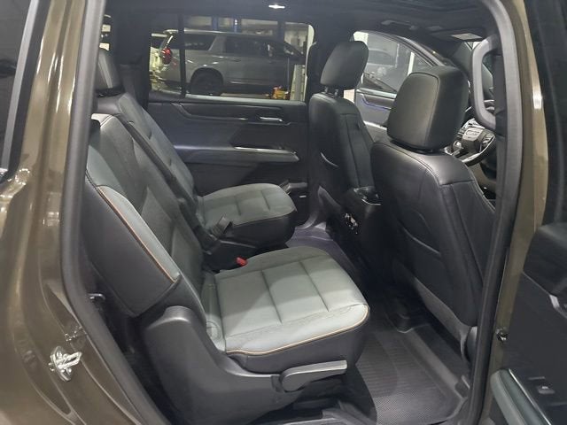 2024 GMC Acadia AT4