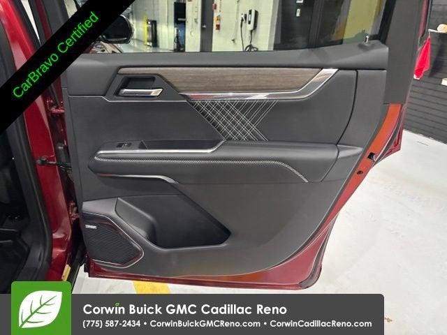 2025 GMC Acadia Denali
