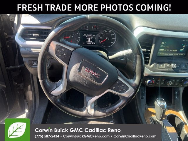 2017 GMC Acadia SLE