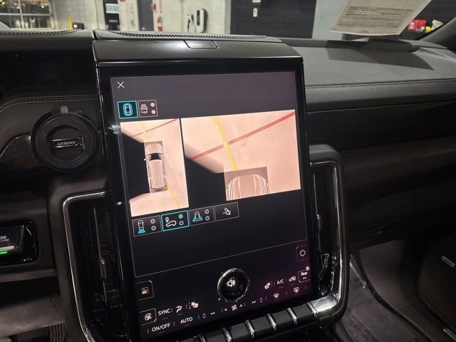 2025 GMC Yukon Elevation