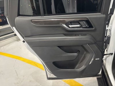 2025 GMC Yukon Elevation