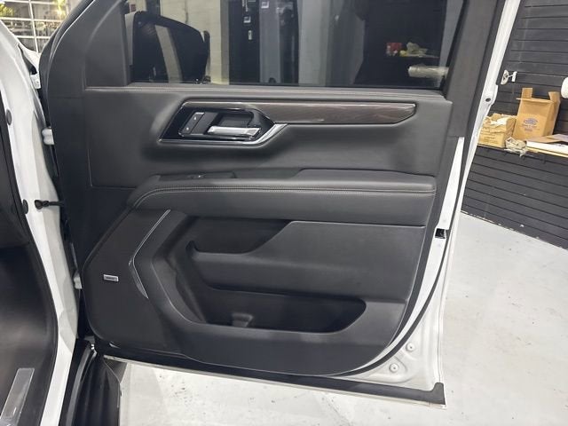 2025 GMC Yukon Elevation