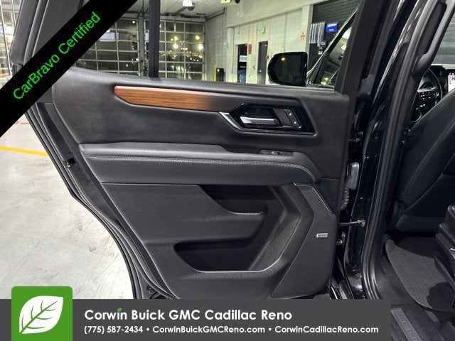 2025 GMC Yukon Denali - Photo 33