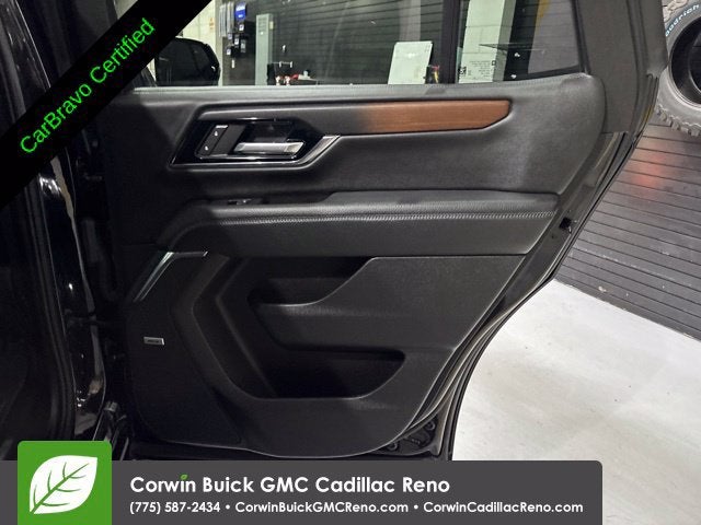 2025 GMC Yukon Denali - Photo 39