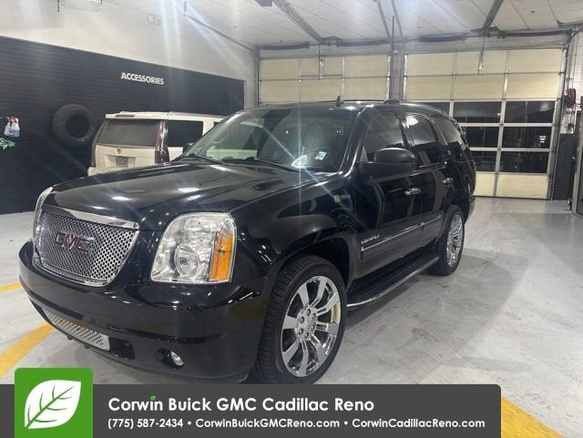 2010 GMC Yukon Denali Hybrid AWD's photo