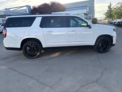 2022 Chevrolet Suburban RST