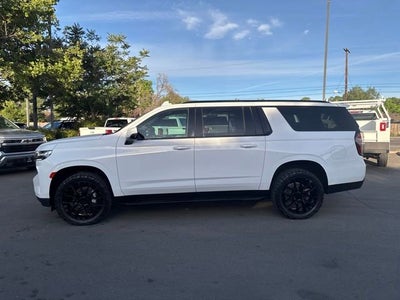 2022 Chevrolet Suburban RST