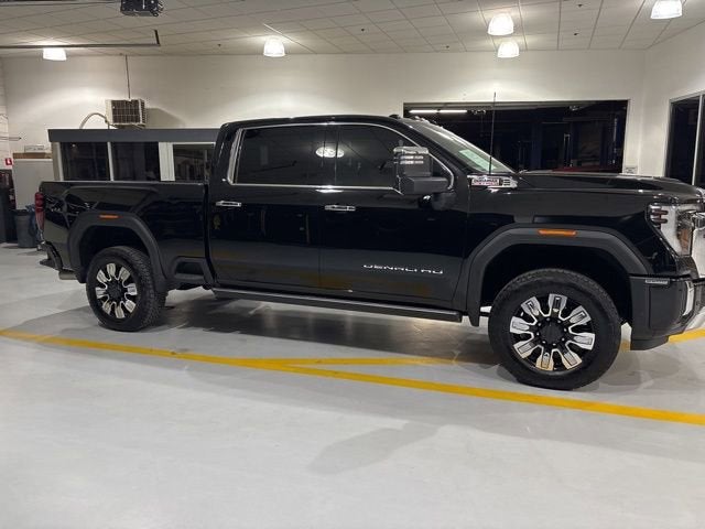 2025 GMC Sierra 2500 HD Denali
