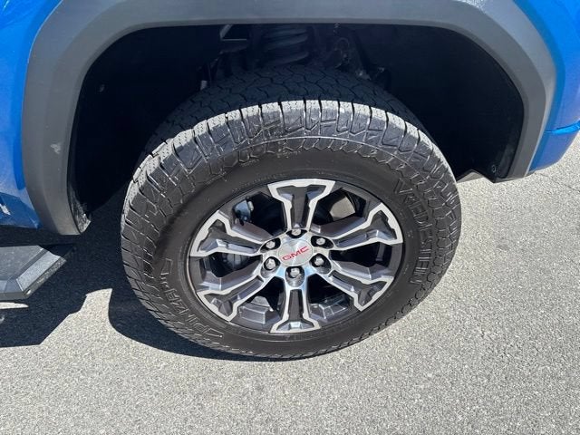 2023 GMC Canyon AT4