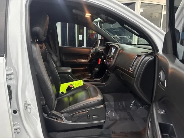 2021 GMC Canyon 4WD AT4 w/Leather