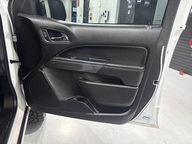 2021 GMC Canyon 4WD AT4 w/Leather
