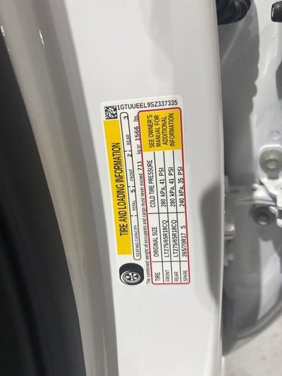 2025 GMC Sierra 1500 AT4