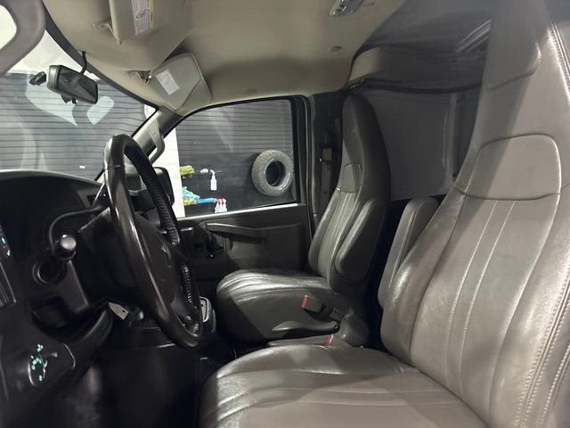 2023 GMC Savana Cargo 2500 RWD 2500 Extended Wheelbase Work Van