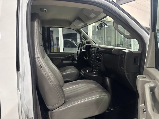 2023 GMC Savana Cargo 2500 RWD 2500 Extended Wheelbase Work Van