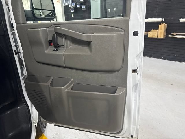 2023 GMC Savana Cargo 2500 RWD 2500 Extended Wheelbase Work Van