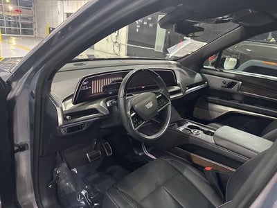 2026 Cadillac VISTIQ Luxury