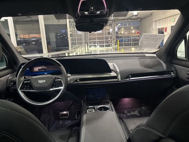 2026 Cadillac VISTIQ Luxury