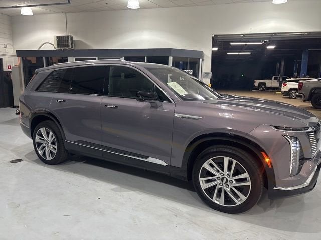 2026 Cadillac VISTIQ Luxury