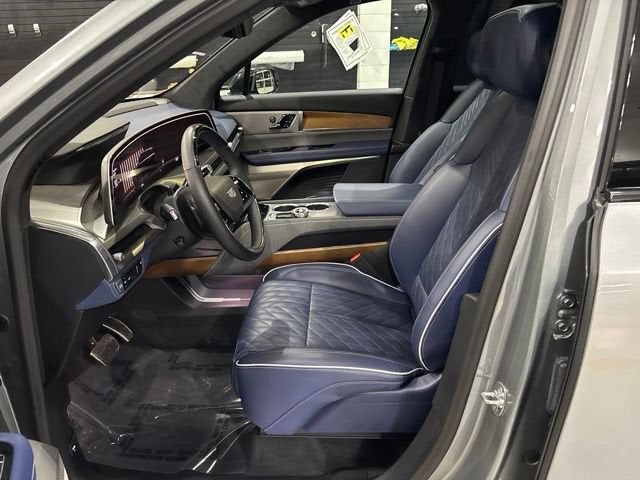 2026 Cadillac VISTIQ Premium Luxury
