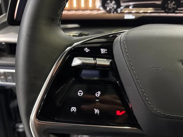 2026 Cadillac VISTIQ Premium Luxury
