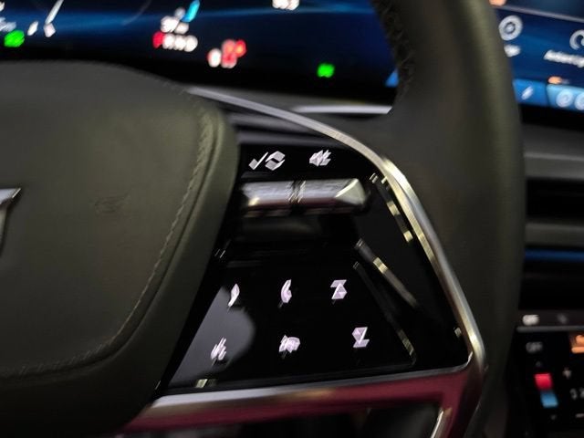 2026 Cadillac VISTIQ Premium Luxury