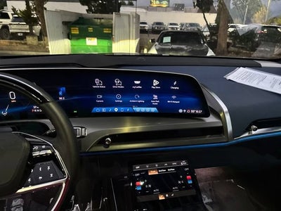 2026 Cadillac VISTIQ Premium Luxury