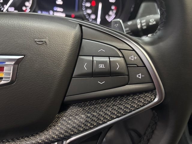 2025 Cadillac XT5 Sport