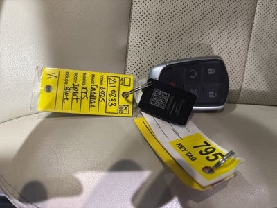 2025 Cadillac XT5 Sport