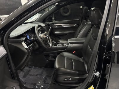 2025 Cadillac XT6 Luxury