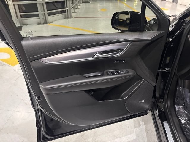 2025 Cadillac XT6 Luxury
