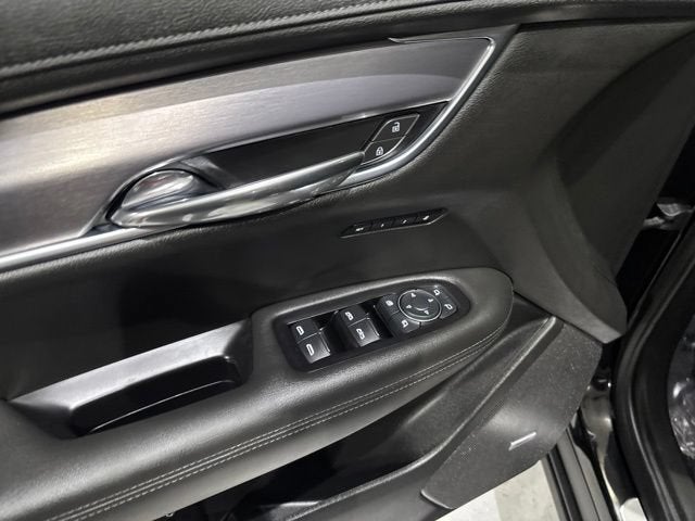 2025 Cadillac XT6 Luxury