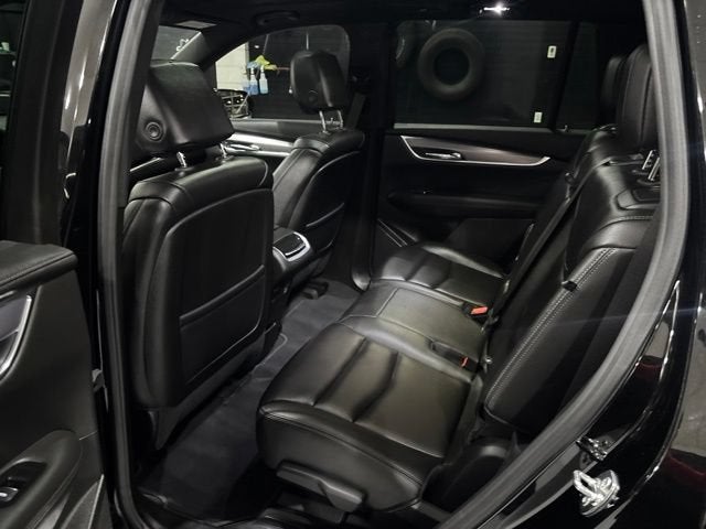2025 Cadillac XT6 Luxury