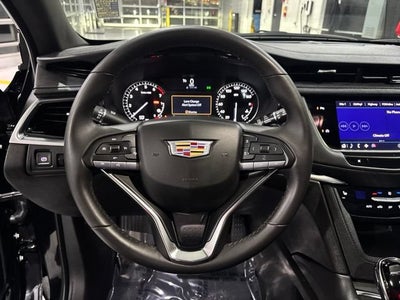 2025 Cadillac XT6 Luxury