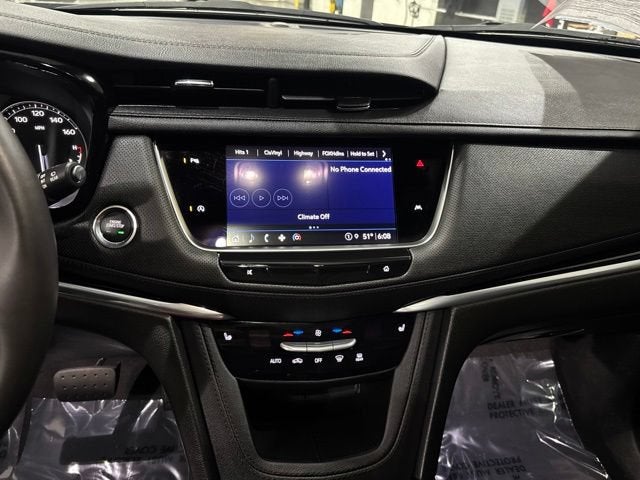2025 Cadillac XT6 Luxury