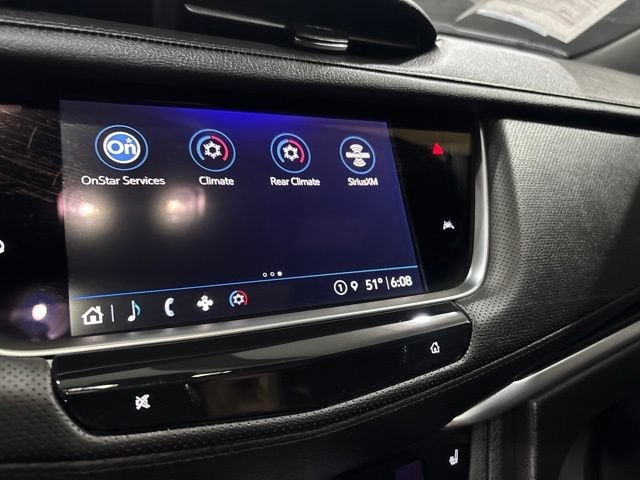 2025 Cadillac XT6 Luxury