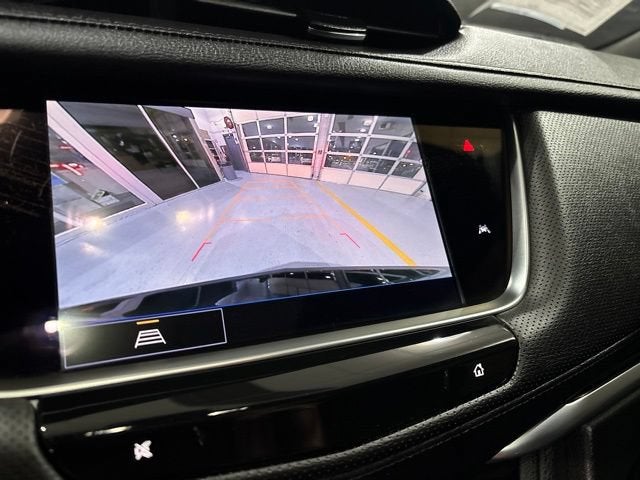2025 Cadillac XT6 Luxury