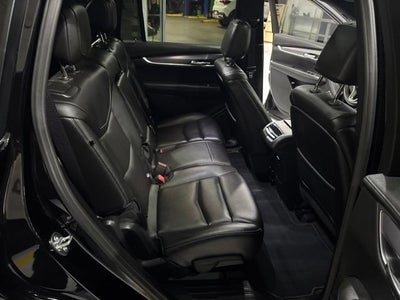 2025 Cadillac XT6 Luxury