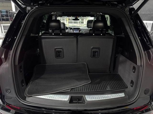 2025 Cadillac XT6 Luxury