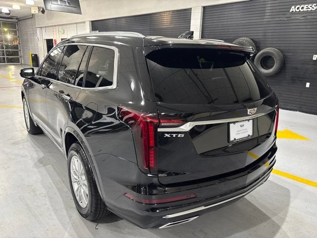 2025 Cadillac XT6 Luxury