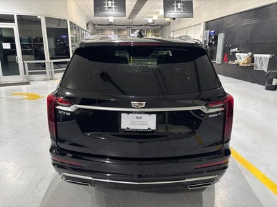 2025 Cadillac XT6 Luxury