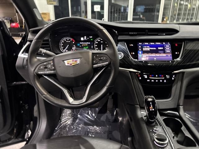 2025 Cadillac XT6 Premium Luxury